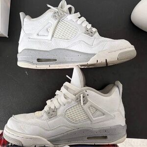 Jordan 4 White Oreo GS Size 5.5Y